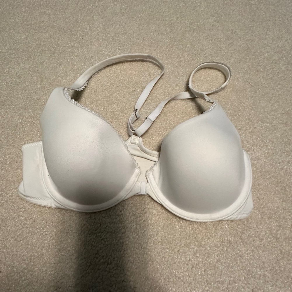 Body by Victoria, Lightly Lined Racerback Demi Bra,
34c